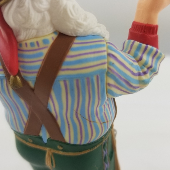 - The toymaker's gift hallmark ornament - Picture 4 of 12